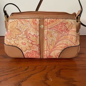 Mini shoulder bag